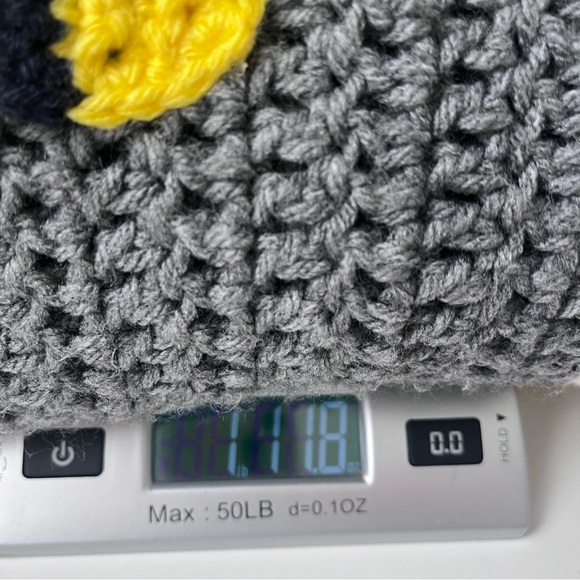 Hand Knit Bumblebee Chunky Cardigan Sweater Grey Open Front Large Cottagecore - Picture 8 of 8